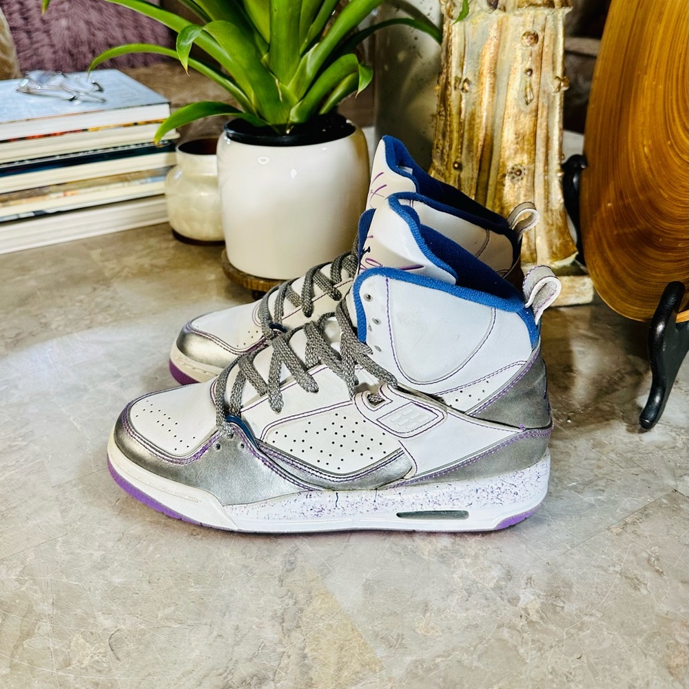 2009 Nike Air Jordan Flight 384520-151 GS boys 6Y equivalent women's 7.5